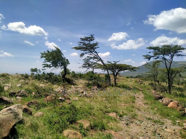 4 Acres in Kiserian Kona Baridi. Has a Nice View of Magadi