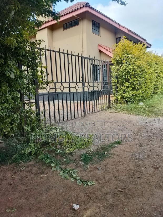 4bdrm Maisonette in Kerarapon Drive, for sale