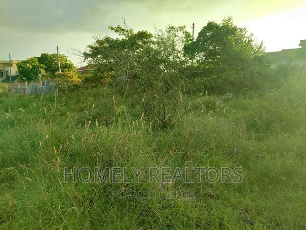 Half Acre Plot in Kandisi 200 Meters From the Tarmac