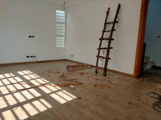 5bdrm Maisonette in Ngong Oloosurutia for sale