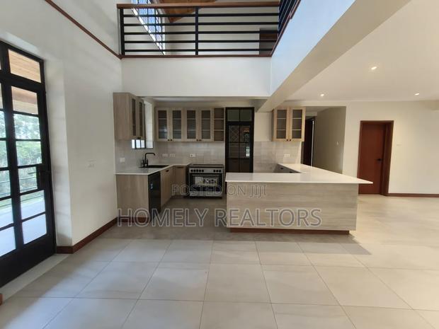 4bdrm Mansion in Oloirien, Birika, Kiserian for sale
