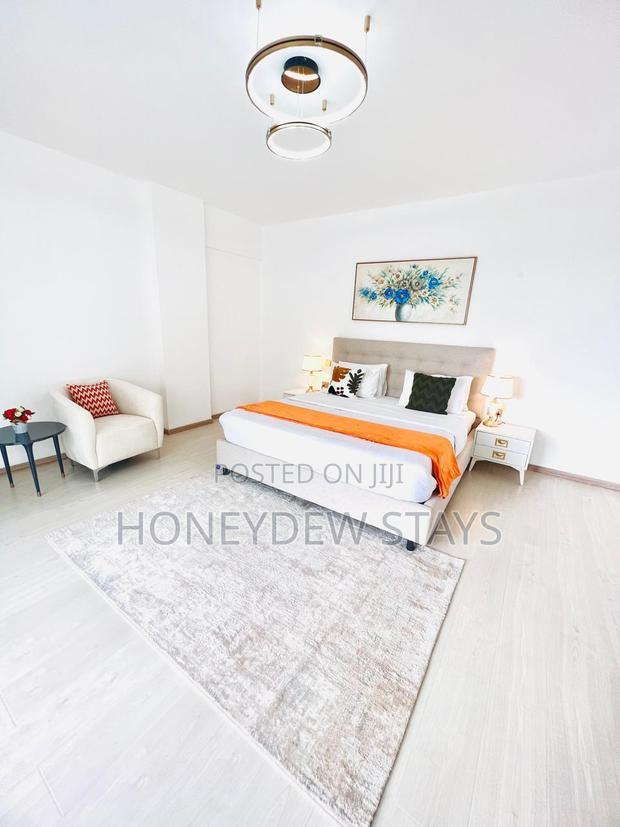 Furnished 5bdrm Apartment in Royal Oaks Residency, Valley Arcade