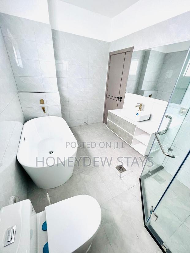 Furnished 5bdrm Apartment in Royal Oaks Residency, Valley Arcade