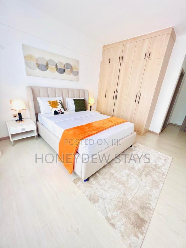 Furnished 5bdrm Apartment in Royal Oaks Residency, Valley Arcade