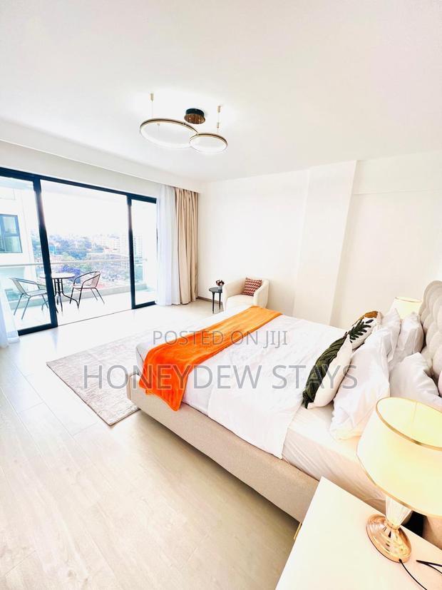 Furnished 5bdrm Apartment in Royal Oaks Residency, Valley Arcade