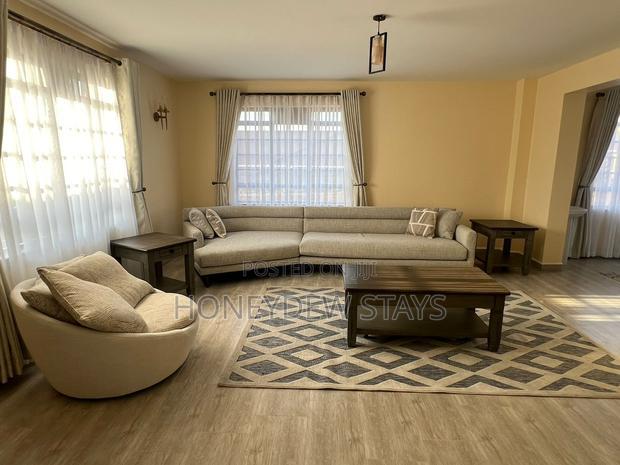 Furnished 4bdrm Maisonette in Greenpark Estate, Gateway Mall Area