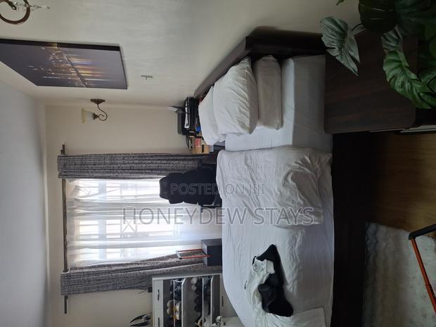 3bdrm Apartment in Best Home Apartment, Gateway Mall Area for sale