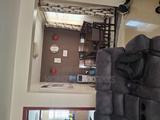 3bdrm Apartment in Best Home Apartment, Gateway Mall Area for sale