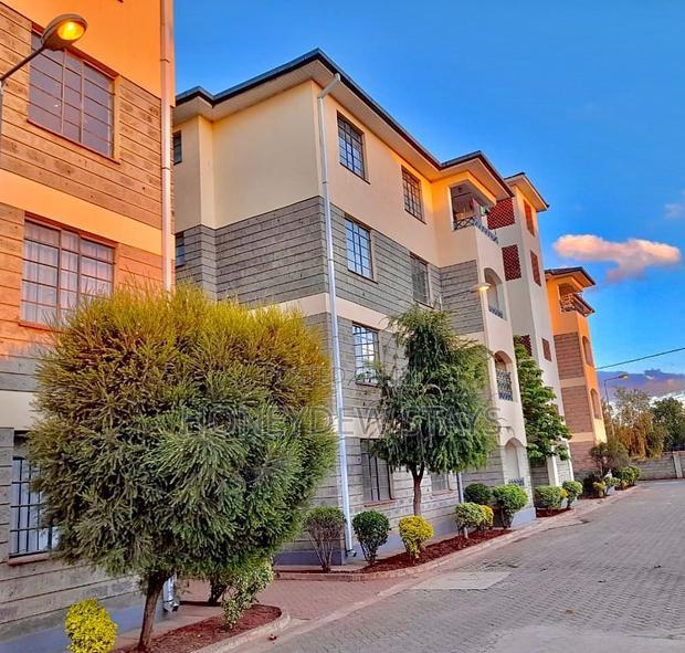 3bdrm Apartment in Pride Park, Embakasi, Nyayo Estate for sale