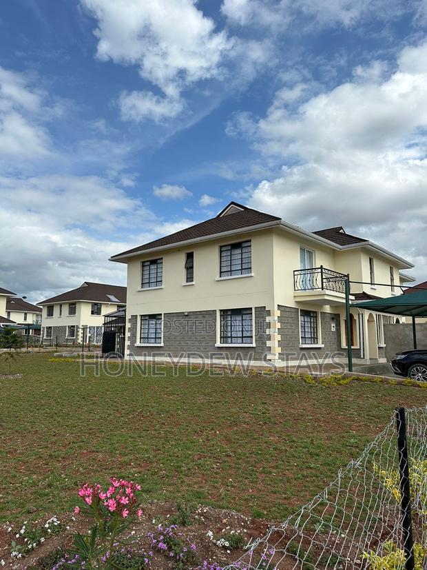 Furnished 4bdrm Maisonette in Greenpark Estate, Gateway Mall Area