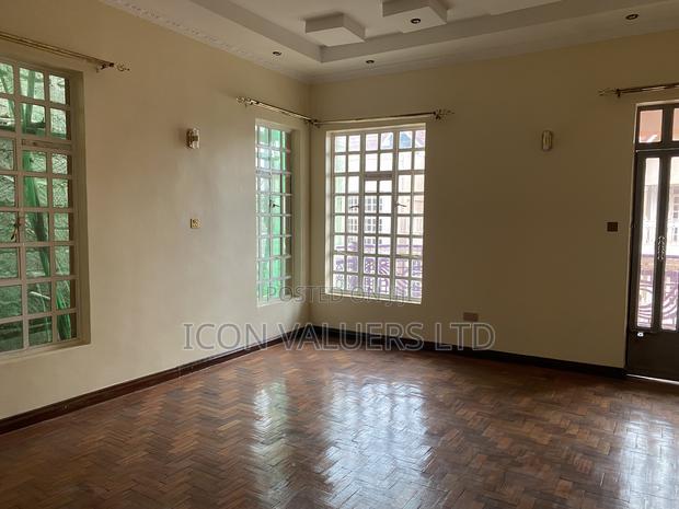 5bdrm Maisonette in Safari Park, Roysambu for rent