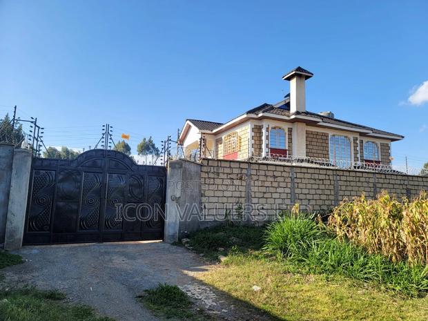 4bdrm Maisonette in Kihingo Area, Limuru CBD for sale
