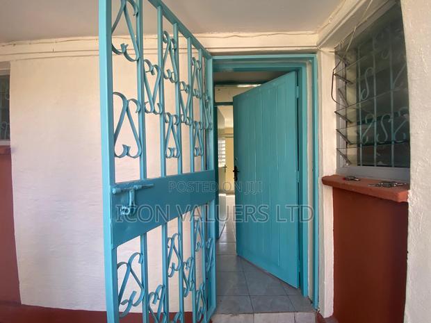 1bdrm Apartment in Nyayo Highrise for rent