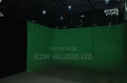Fully Equiped Studio to Let