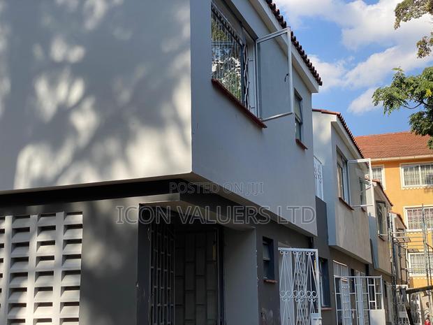 4bdrm Townhouse / Terrace in Lantana Court, Raphta Road Area for rent