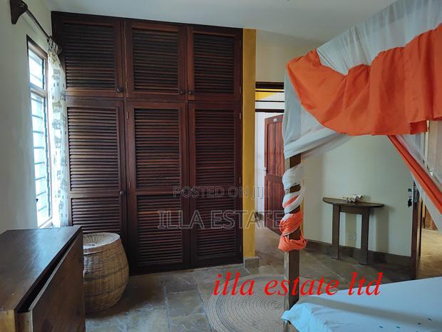 Furnished 2bdrm Apartment in Central Diani for sale