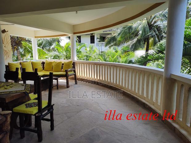 Furnished 2bdrm Apartment in Central Diani for sale