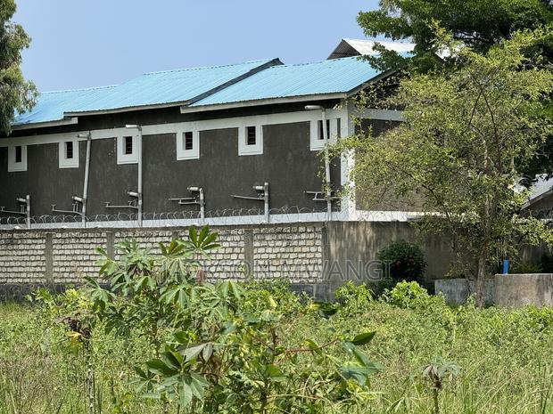 Reyo Apartments