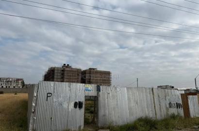 Prime 40 by 90 Commercial Plot, Kamakis