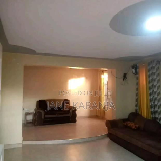 6bdrm Mansion in Muram Estate, Kenyatta Road / Theta for sale
