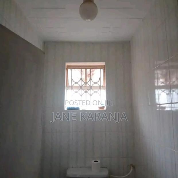 5bdrm Mansion in Ngoigwa, Ngoingwa Estate for sale