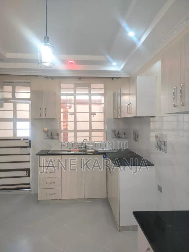 5bdrm Mansion in Membley for sale