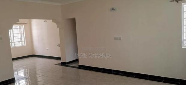 5bdrm Mansion in Membley for sale