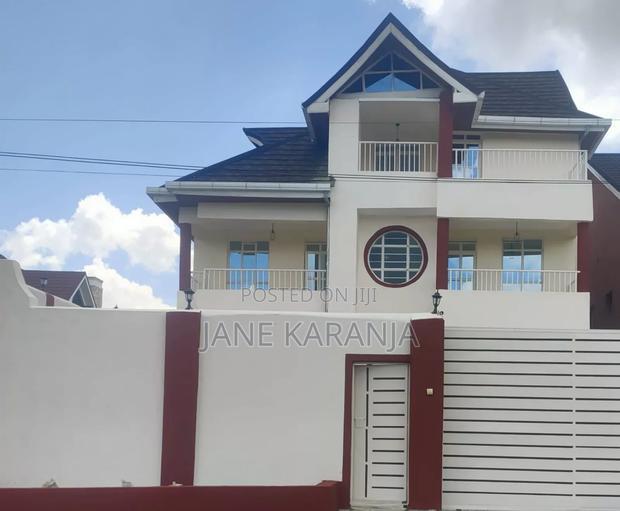 5bdrm Mansion in Membley for sale