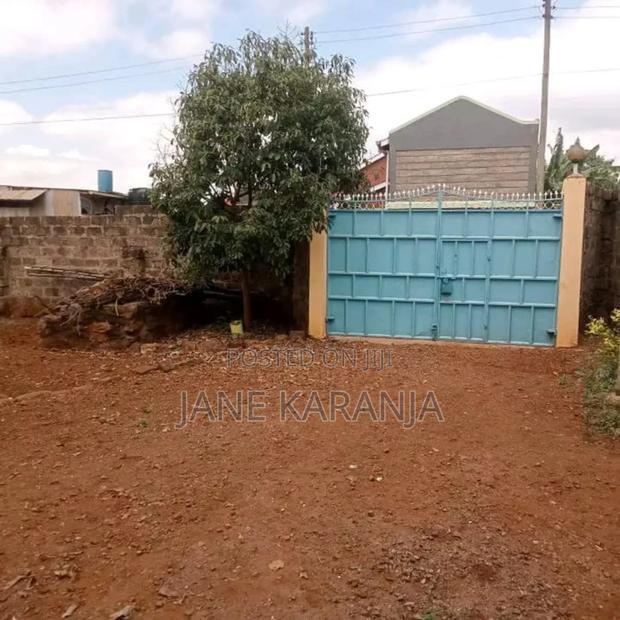 5bdrm Mansion in Ngoigwa, Ngoingwa Estate for sale