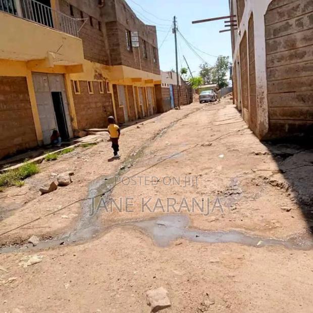 Distress 40 by 80 Makongeni Kisii Estate 1.7M