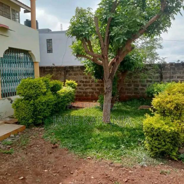 5bdrm Mansion in Ngoigwa, Ngoingwa Estate for sale