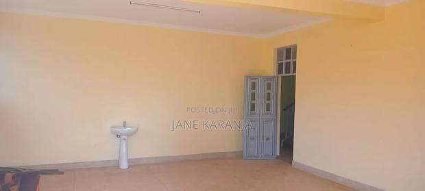 5bdrm Mansion in Kisiwa Estate for sale