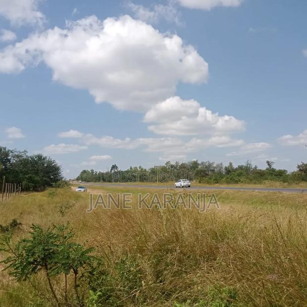 One Prime Acre Along Thika Garissa Highway 12m