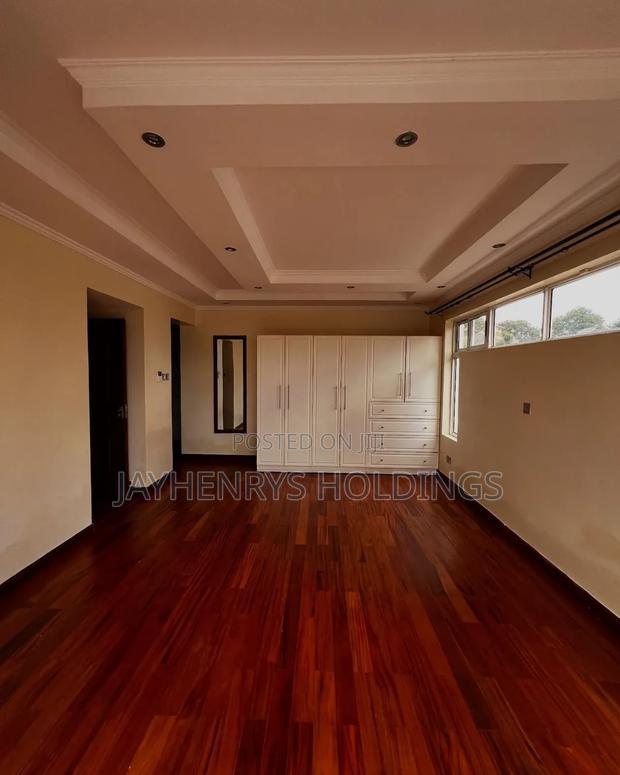 5bdrm House in Lavington for sale