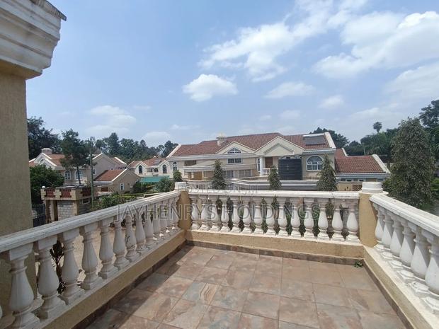 5bdrm House in Roysambu for sale