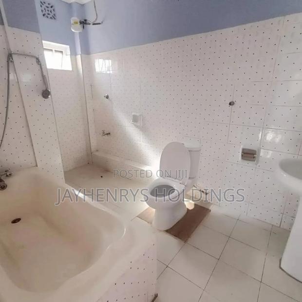 5bdrm House in Membley Estate for sale
