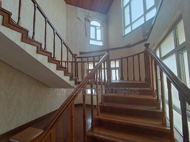 5bdrm House in Roysambu for sale