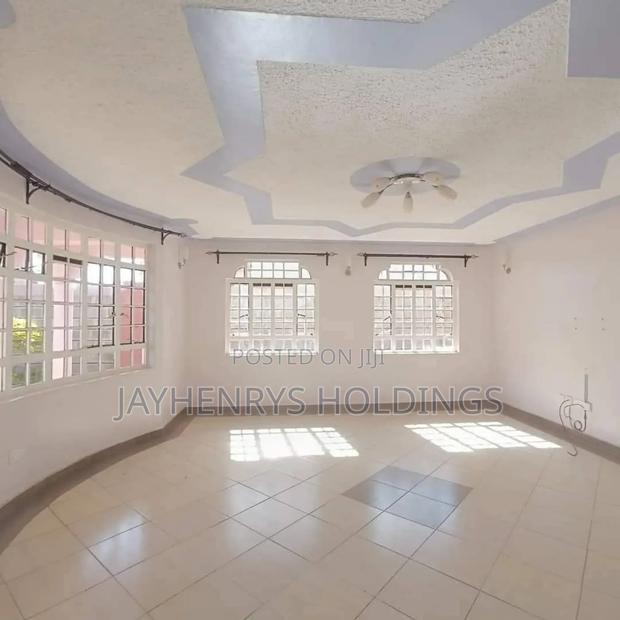 5bdrm House in Membley Estate for sale