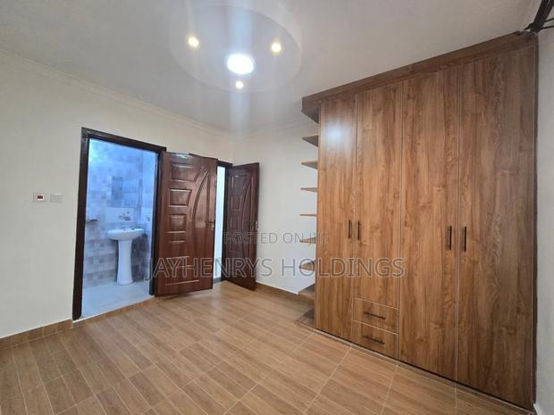 3bdrm Bungalow in Kimbo for sale