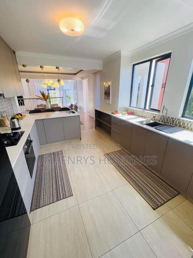 4bdrm House in Membley for sale
