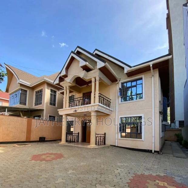 4bdrm House in Roysambu for rent
