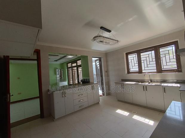4bdrm House in Thome Estate, Roysambu for rent