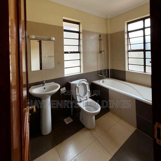4bdrm Villa in Runda for rent
