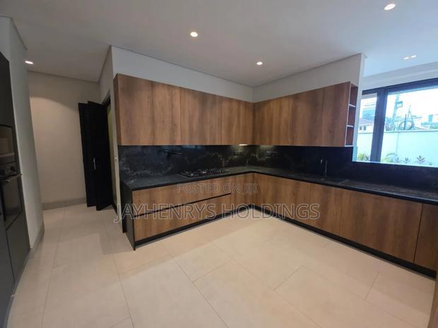 5bdrm House in Westlands for sale