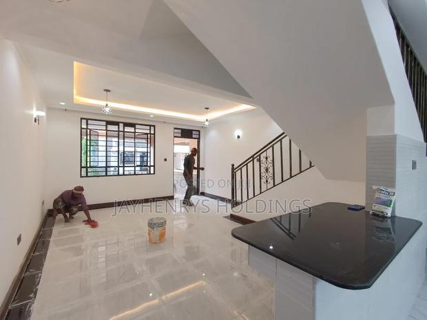 5bdrm House in Kamakis for sale