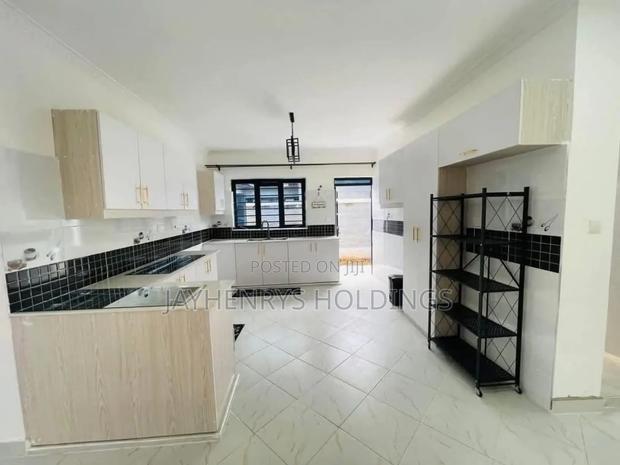 4bdrm Bungalow in Kwa Kairu for sale