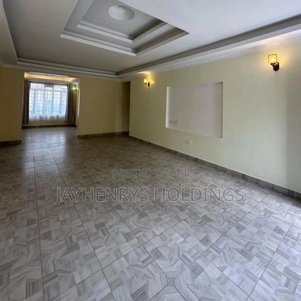 3bdrm Bungalow in Kimunyu, Kenyatta Road / Theta for sale