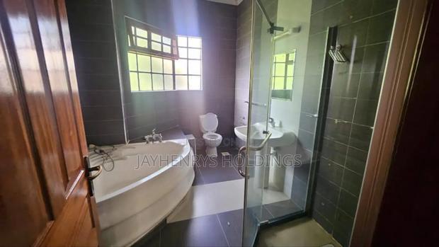 4bdrm House in Runda for rent