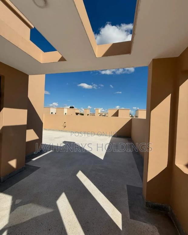4bdrm House in Membley Estate for sale