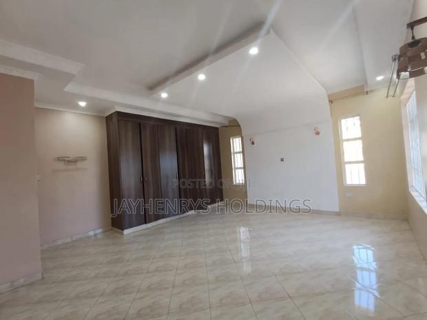4bdrm House in Roysambu for rent
